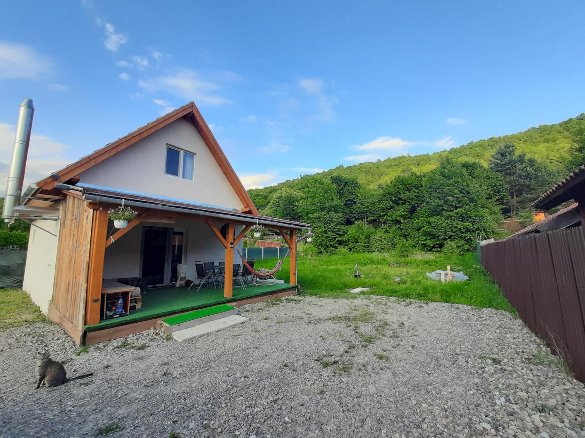 Mountain Cozy Home Sub Cetate Luaran gambar
